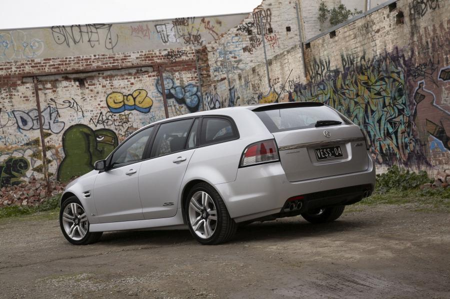  Holden Commodore VE SS Sportwagon 2008 года  (фото 17 из 38)